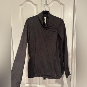 EUC Lululemon wrap jacket